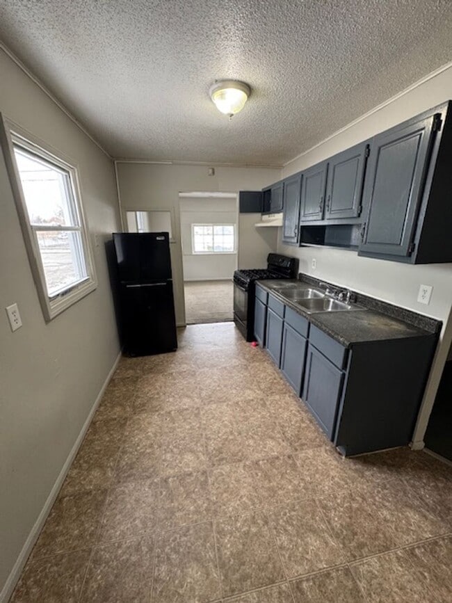 Photo - 1404 Dubois St