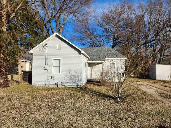 Photo - Spacious 1-Bedroom, 1-Bathroom HOUSE AVAILABLE NOW!!