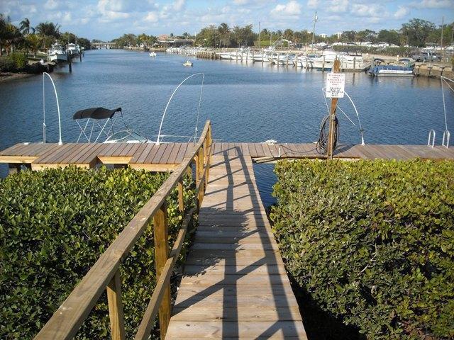 Building Photo - 725 Hummingbird Way Unit 210