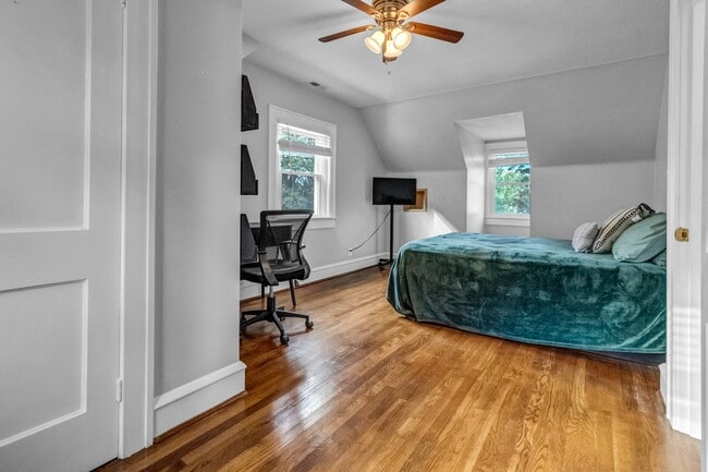 Photo - 127 Wythe Pkwy