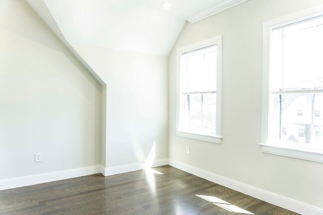 Photo - 85 Linden St