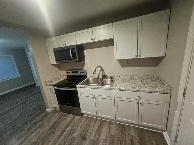 Photo - 1307 Shell Rd