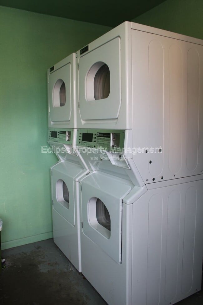 Photo - 512 Bell Ct Unit B8