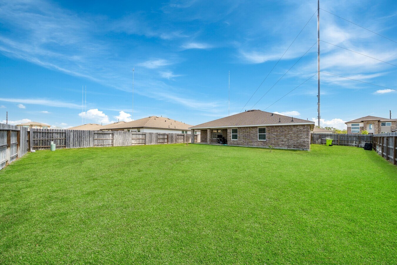 Photo - 818 Starcross Bnd Dr