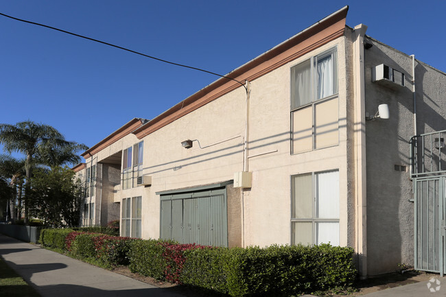 Building Photo - Nordhoff Apartments