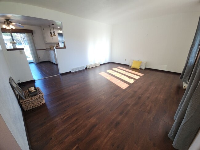 Photo - Family-Friendly 3BR Ranch with Home Office...