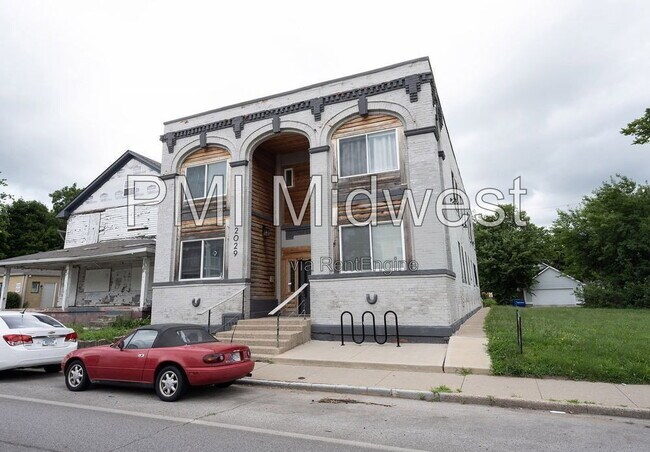 Photo - 2029 N College Ave Unit Apartment E