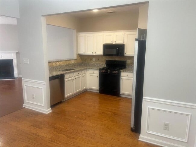 Photo - 3809 Dandridge Way NW