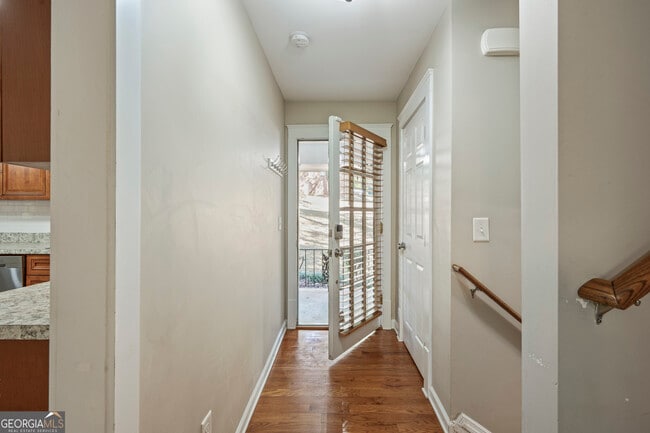 Photo - 3823 Kingswood Dr