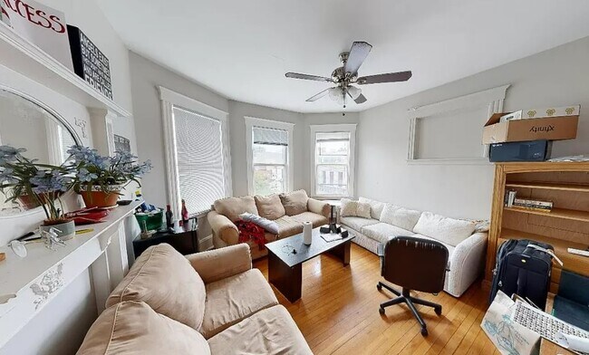 Photo - 10 Pleasant St Unit 3