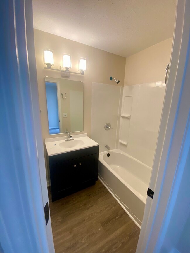 Photo - Peach St- 8 Plex Unidad 405