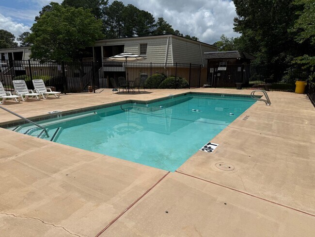 Georgetown Village Apartments