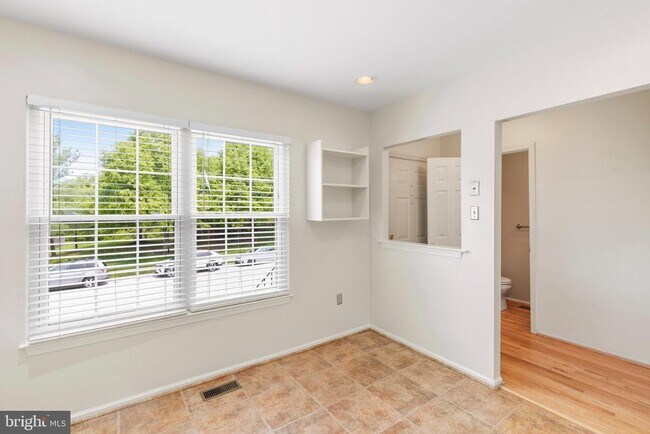 23 Roger Valley Ct