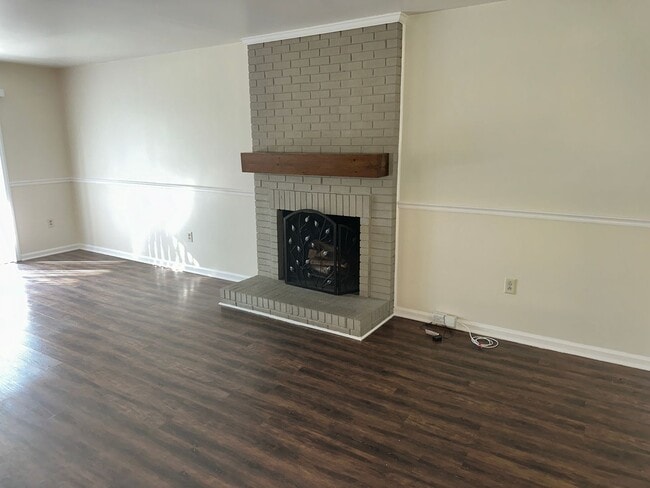 Photo - Beautiful Three Bedroom Home in the Wellington Subdivision!