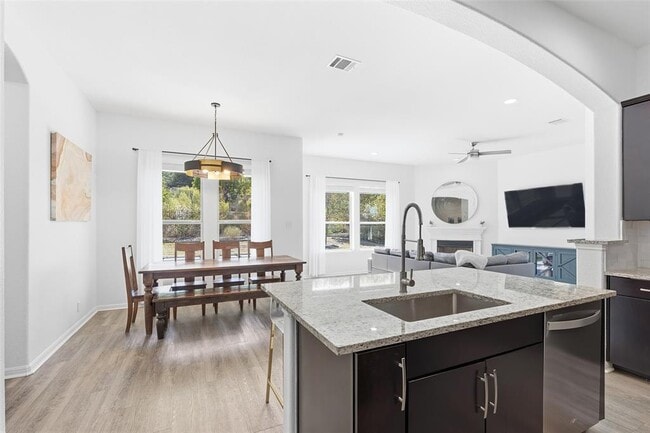 Photo - 5425 Texas Bluebell Dr