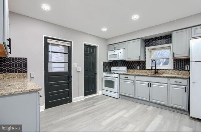 Photo - 3807 Fleetwood Ave Unidad 1