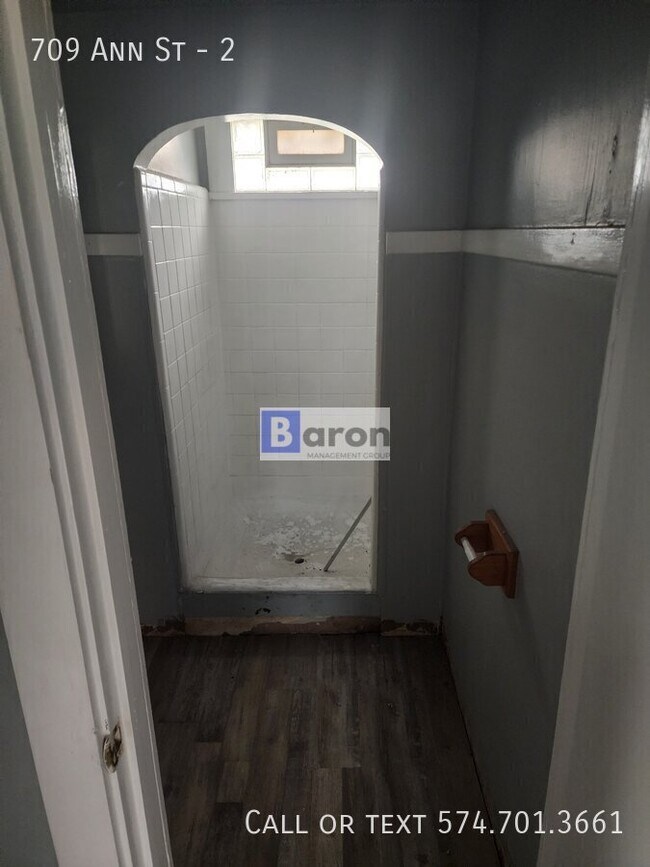 Photo - 709 Ann St Unit 2