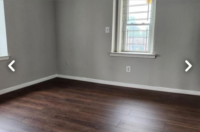 Building Photo - 201 N Broom St Unit 3