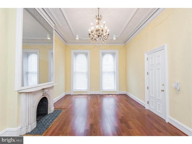 Building Photo - 2129 Walnut St