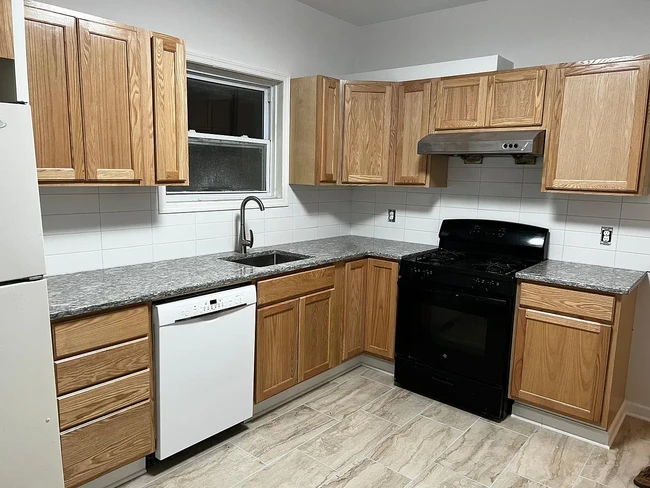 Photo - 50 N Pine Ave Apartments Unit 1