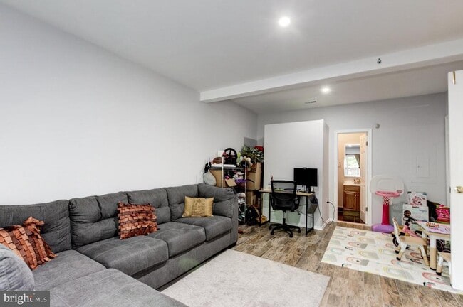 Photo - 14741 Wexhall Terrace