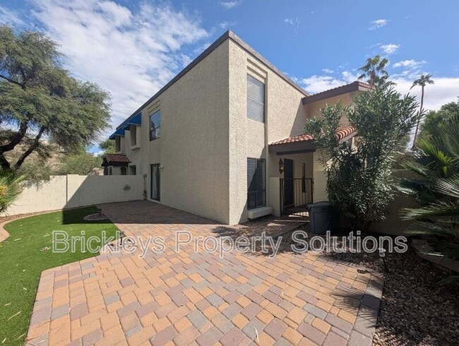 Photo - 4820 E Winston Dr