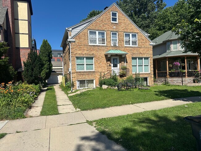 Photo - 418 W Shore Dr Unit 3