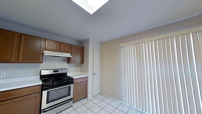 Photo - 1200 Hughmont Dr