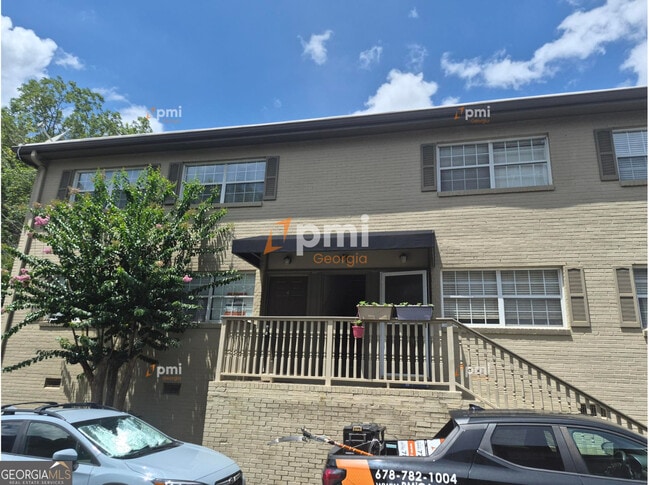 Photo - 3206 Mathieson Dr NE Unit APT 4