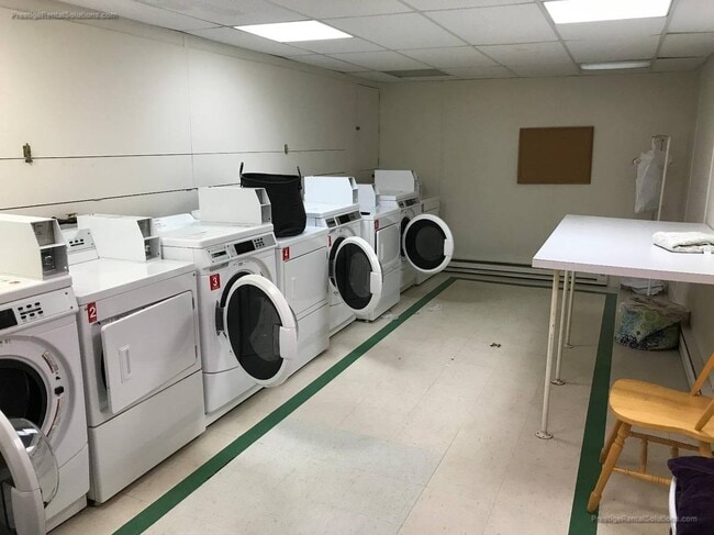 Photo - 297 Nahant Rd Unidad 1