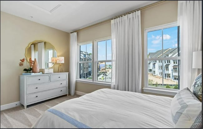 Photo - 6005 Northwest Dr