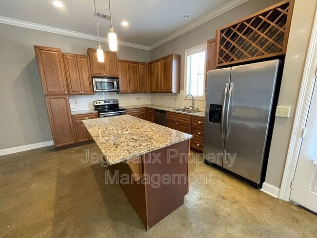 107 Hargrave Dr