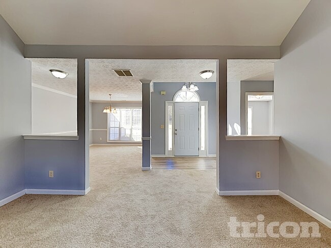 Photo - 615 Bridle Creek Dr