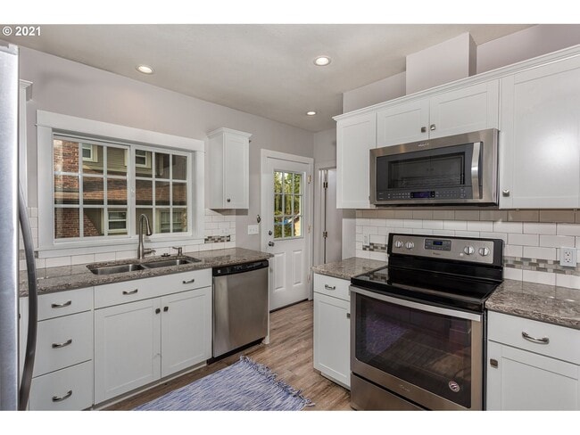 Photo - 2 bedroom 2 bath Woodlawn Bungalow-Full finished basement!