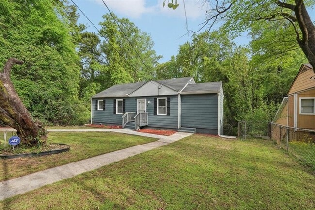 Photo - 172 Meador Way SE