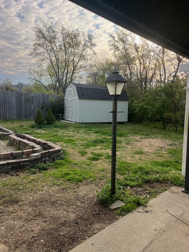 Building Photo - 138 Carriage Dr