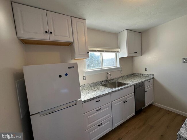 Building Photo - 4505 Mountain Rd