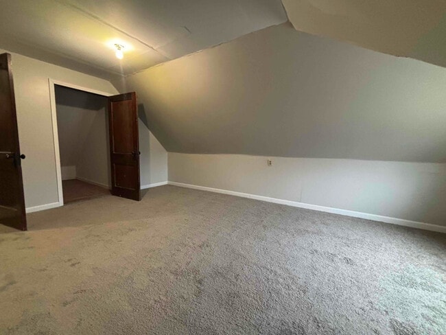 Photo - 703 Harrison Ave SW Unidad upstairs