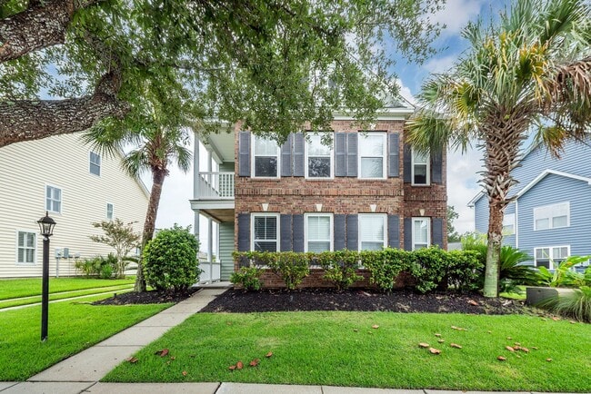 Building Photo - 4 Bedroom, 2.5 Bathroom Home in Reminisce ...