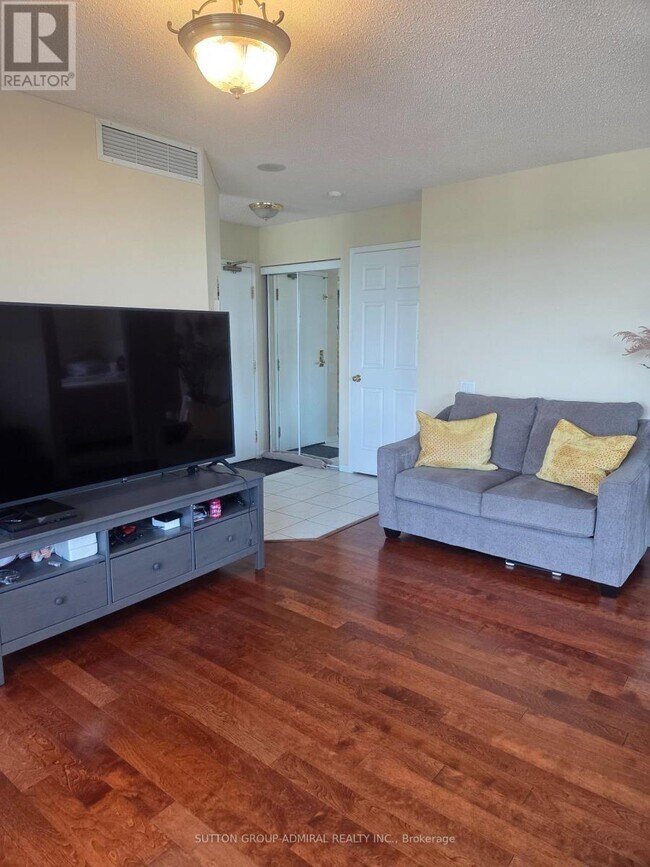 1 Emerald Ln Unit PH210