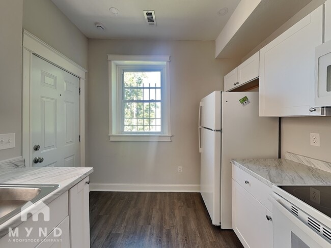 Photo - 3001 Agnes Ave