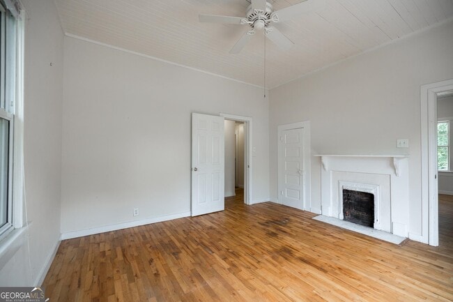 Photo - 1273 E Broad St