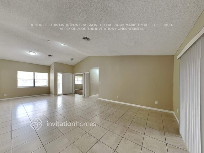 7010 NW 49th Pl