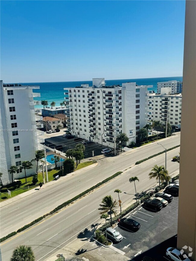 Building Photo - 1400 S Ocean Dr Unit 1207 Rental