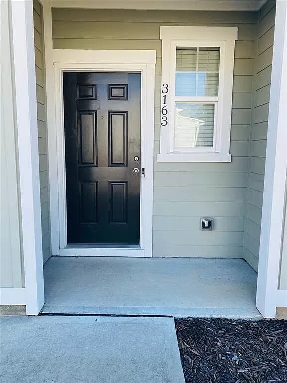 Entrance - 3163 Tarian Way