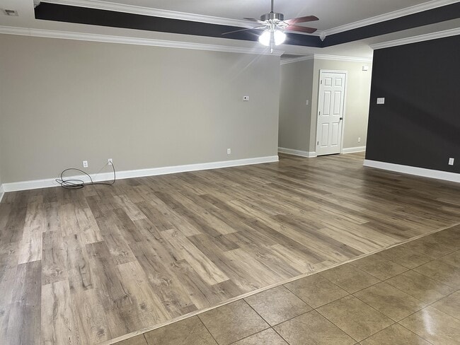 Photo - 916 Thunder Creek Dr