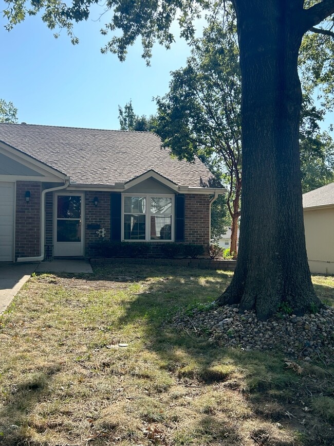 Photo - 1820 SW 6th St