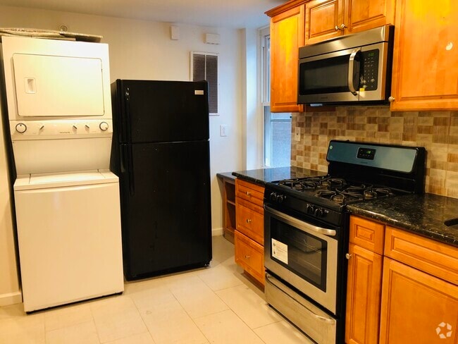 Building Photo - 2342 N Park Ave Unit 3 Rental