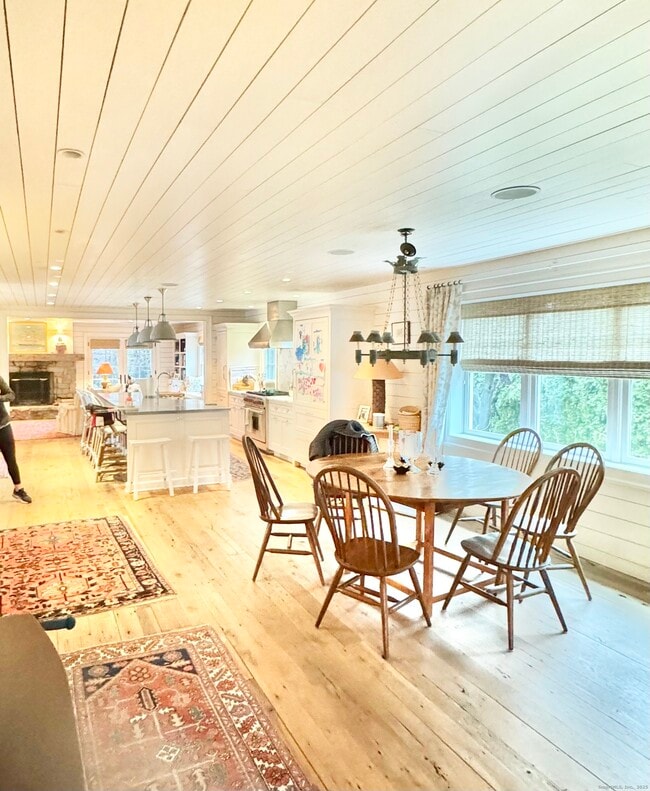 Photo - 9 Barclay Ct