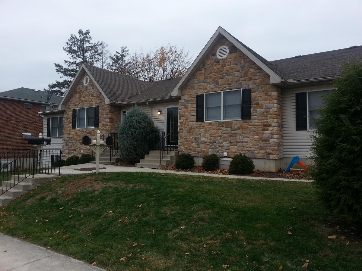 Photo - 1323 Tremont St